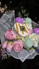 Ajándék csokor – Gyümölcsös fürdőgolyókkal és ásványszives fürdőbombával - Image 2